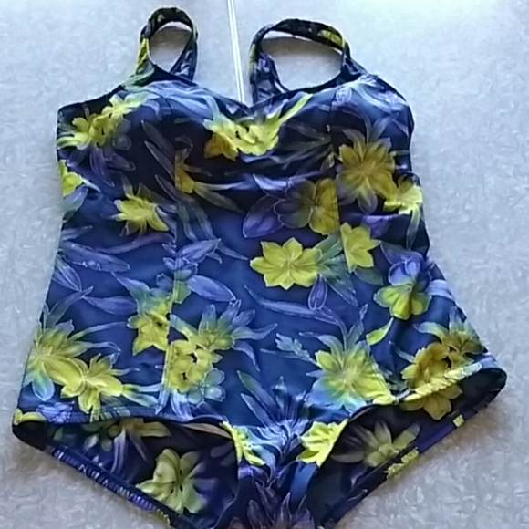le cove swimsuit plus size